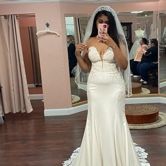 Allure Bridals Ivory and Silver Gown - Picture 2 of 8